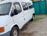 Ford Transit-13