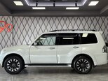 Mitsubishi Pajero-6