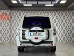 Mitsubishi Pajero-7