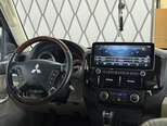 Mitsubishi Pajero-10