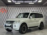 Mitsubishi Pajero-2