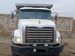 Mack Granite-2