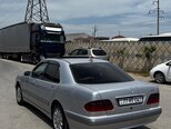 Mercedes E 270-6