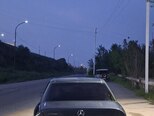 Mercedes 220 E-2