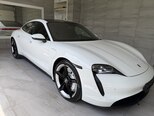 Porsche Taycan-4
