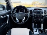 Kia Sorento-12