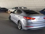 Hyundai Elantra-4