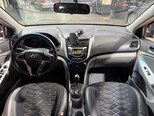 Hyundai Accent-18