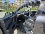 Tesla Model Y-11
