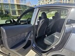 Tesla Model Y-12