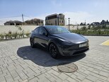 Tesla Model Y-10