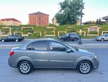 Kia Rio-4