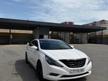 Hyundai Sonata-6