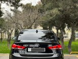 Hyundai Elantra-7