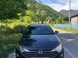 Hyundai Elantra-1