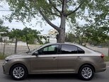 Volkswagen Polo-11