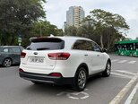 Kia Sorento-4