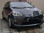 Toyota Prius C-3