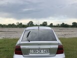 Opel Vectra-2