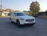 Infiniti FX35-1
