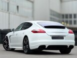 Porsche Panamera-5