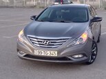 Hyundai Sonata-16
