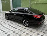 Hyundai Sonata-12