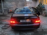 Mercedes E 270-7