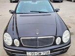 Mercedes E 270-1