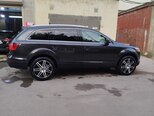 Audi Q7-3