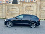 Audi Q7-4