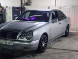 Mercedes E 240-2