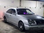 Mercedes E 240-3