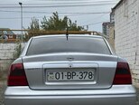 Opel Vectra-4