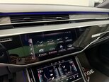 Audi A8-9