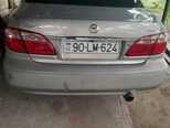Nissan Maxima-5