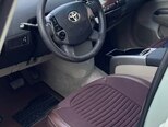 Toyota Prius-7