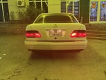 Mercedes E 240-7