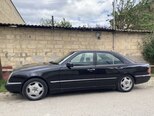 Mercedes E 240-4