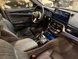 BMW 530e-8