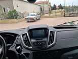 Ford Transit-10