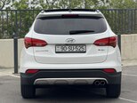 Hyundai Santa Fe-5