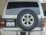 Mitsubishi Pajero-4