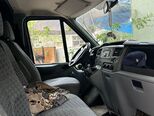 Ford Transit-3