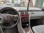 Mercedes E 270-8