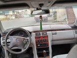 Mercedes E 270-6