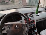 Mercedes E 270-7