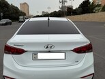 Hyundai Accent-2