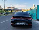 Hyundai Elantra-4