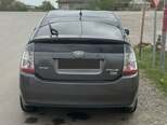 Toyota Prius-8